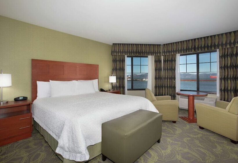 Студия Deluxe, Hampton Inn And Suites Astoria