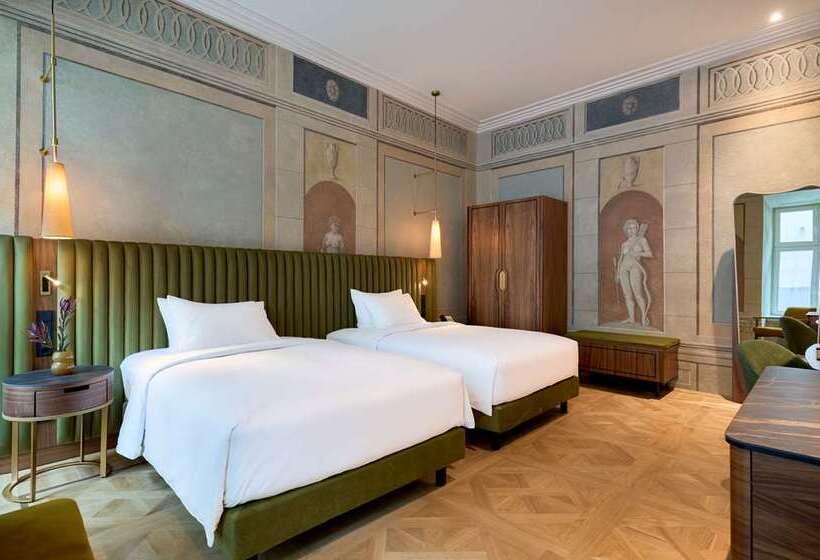 اتاق پرمیوم, Conrad Beijing
