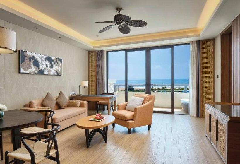 Люкс Премиум Вид на Море, Crowne Plaza Hailing Island, An Ihg