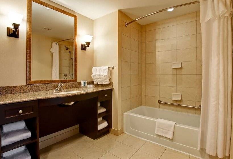 适合残疾人士使用的套间, Homewood Suites By Hilton Toronto Airport Corporate Centre