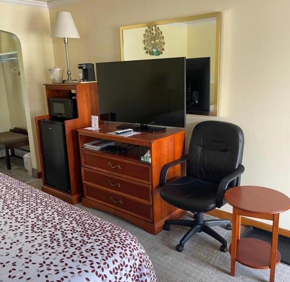 Стандартный Номер Кровать Кинг, Colonial Motel