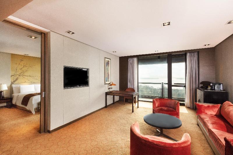Люкс, Crowne Plaza Xuzhou Dalong Lake, An Ihg