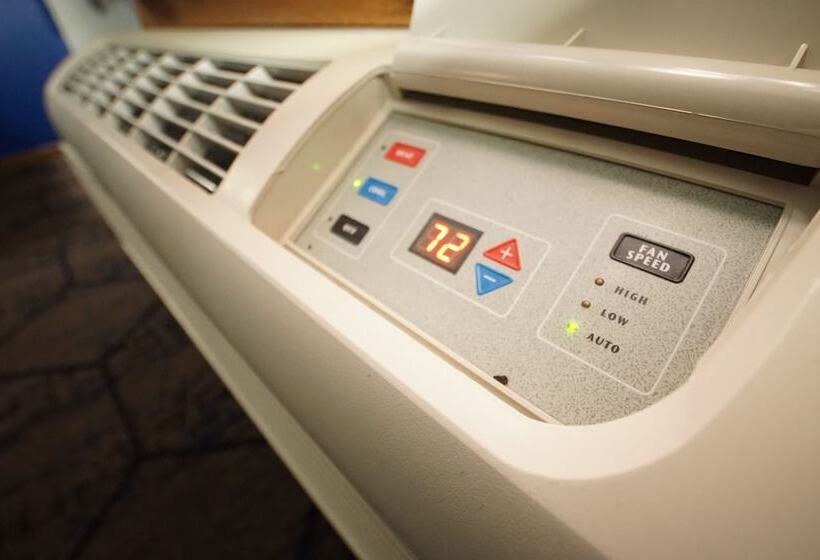 Номер Deluxe, Royal Inn Hudson I 94