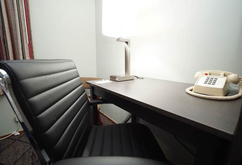 Номер Deluxe, Royal Inn Hudson I 94