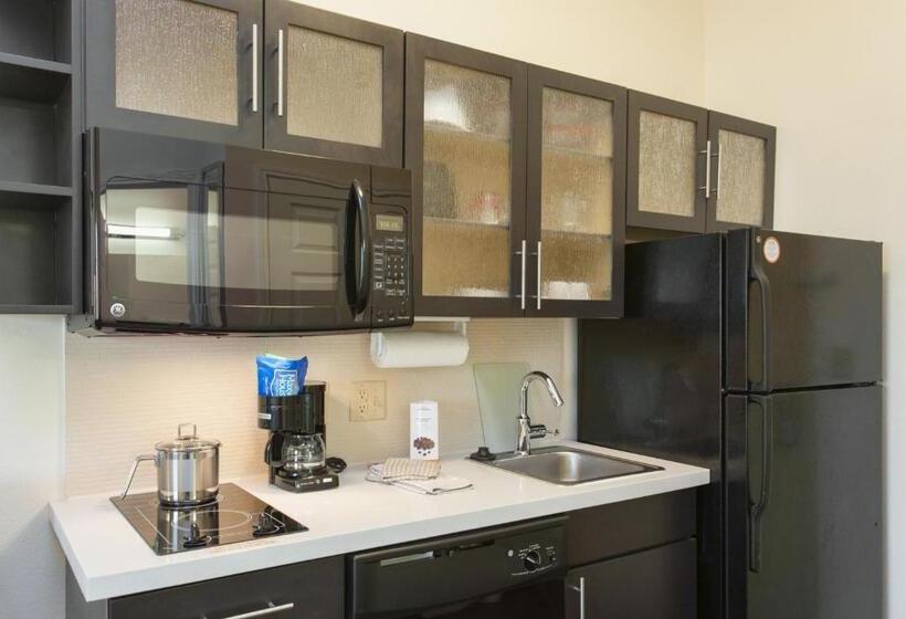 Студия Стандарт Двуспальная Кровать, Candlewood Suites San Marcos, An Ihg