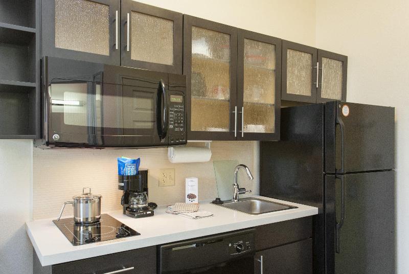 Студия Стандарт, Candlewood Suites San Marcos, An Ihg