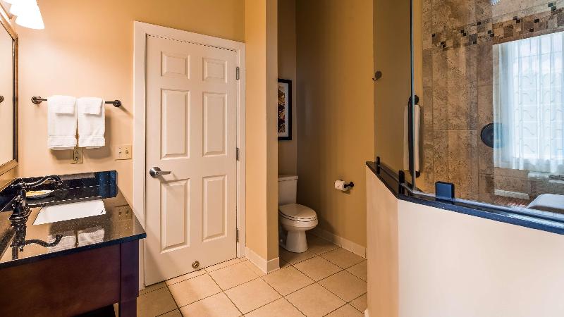 Апартаменты 1 Спальня, Best Western Plus Dutch Haus Inn And Suites