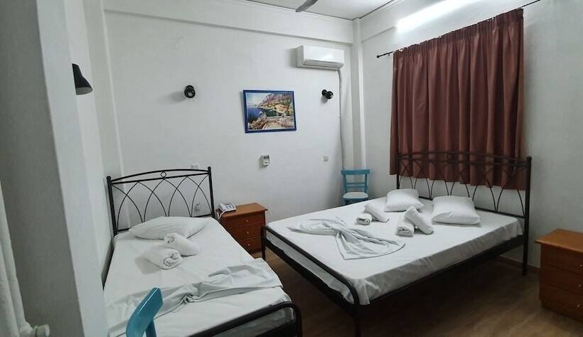 Chambre Triple Standard, Sparta Team