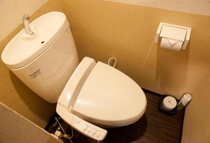 Кровать в Общей Комнате, K S House Tokyo Oasis   Quality Hostel In Asakusa