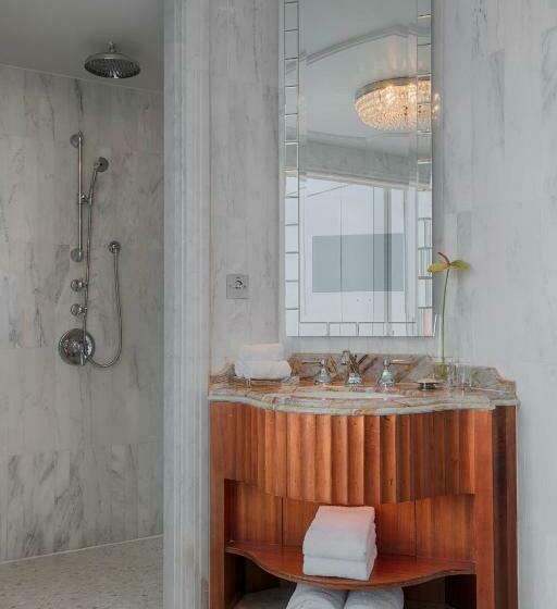 Люкс Deluxe Кровать Кинг, The St. Regis Abu Dhabi