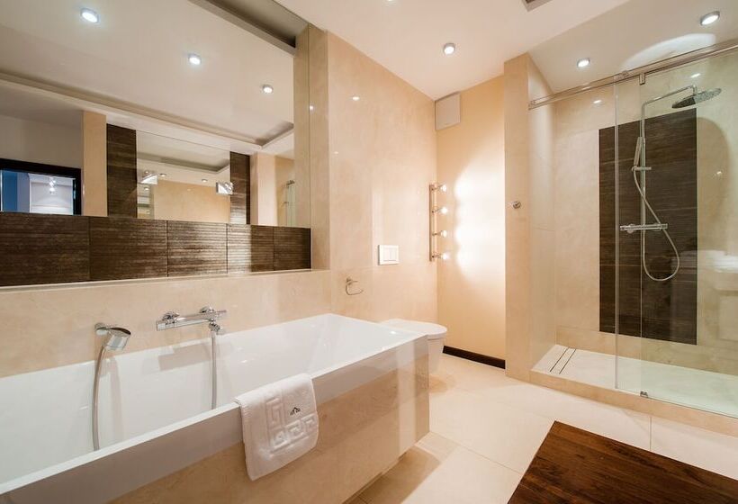 2 Yatak Odalı Lüks Daire, Inqse Warsaw | Centre