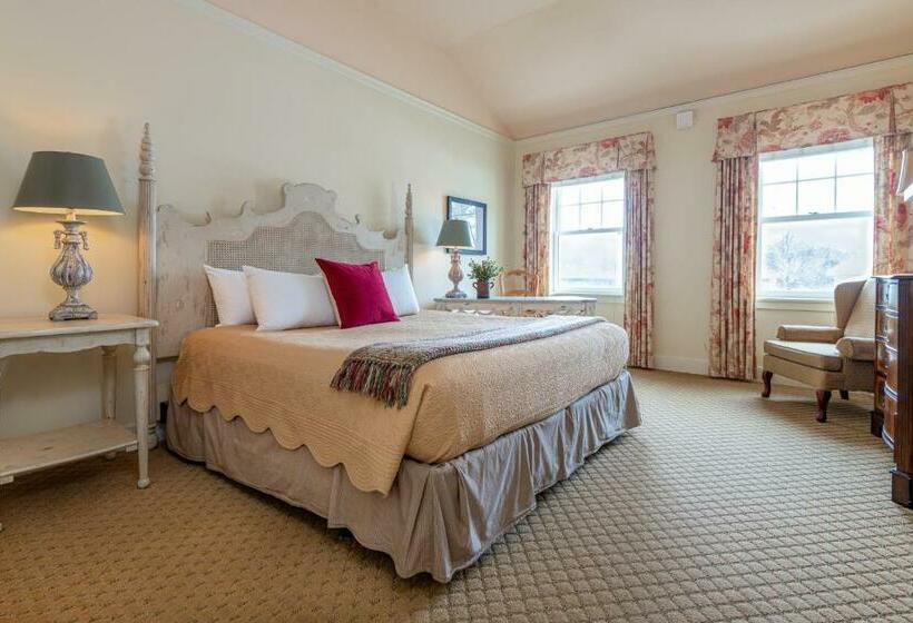 Номер Deluxe Кровать Кинг, The Norwich Inn