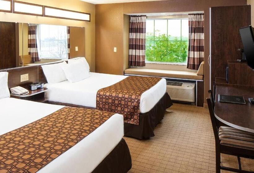 Номер Стандарт, Microtel Inn & Suites By Wyndham St Clairsville   Wheeling