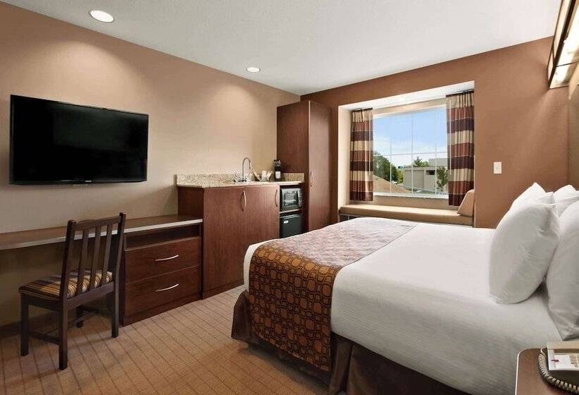 Люкс, Microtel Inn & Suites By Wyndham St Clairsville   Wheeling