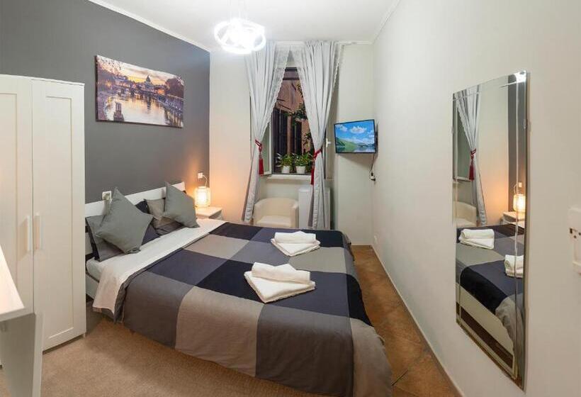 Standard Single Room, Martini Rooms