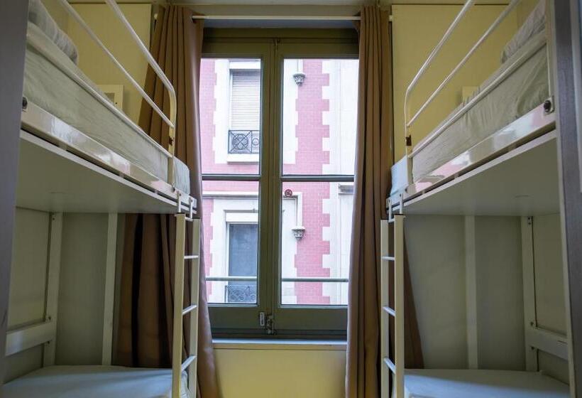Номер Стандарт Трехместный, Urbany Hostel Bcn Go!