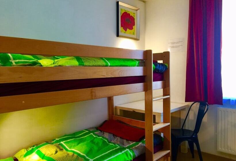스탠다드 트리플 룸, A&t Hotel & Hostel