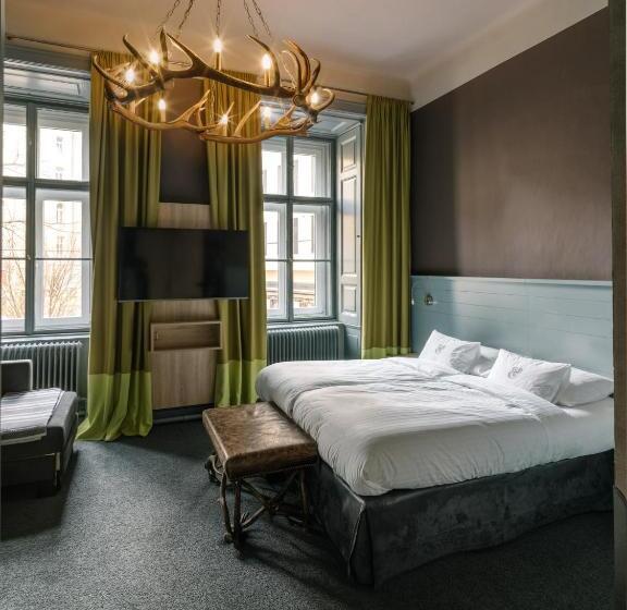 标准三人间, Saint Shermin Bed Breakfast & Champagne