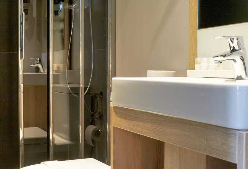 标准三人间, Saint Shermin Bed Breakfast & Champagne