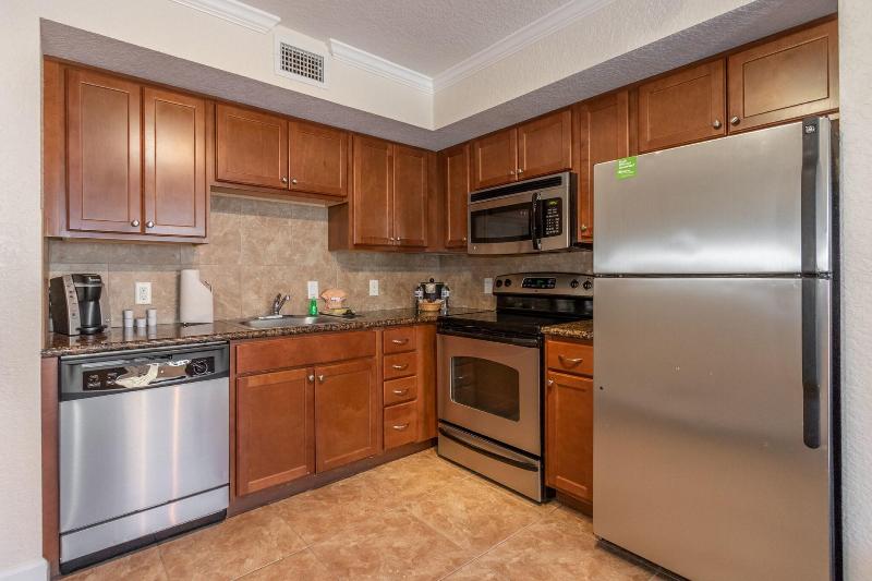 סוויטה נוף לבריכה, Coconut Cove Allsuite
