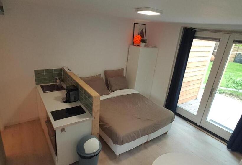 Номер Стандарт, Studio Badstrand