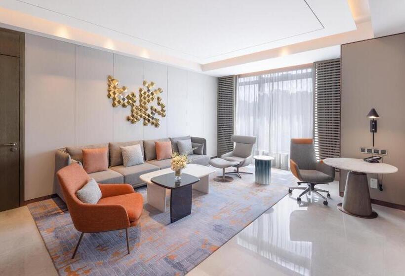 Люкс, Crowne Plaza Qingdao Jinshui, An Ihg