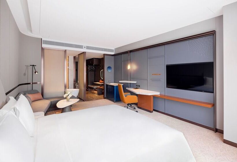 Номер Премиум, Crowne Plaza Qingdao Jinshui, An Ihg