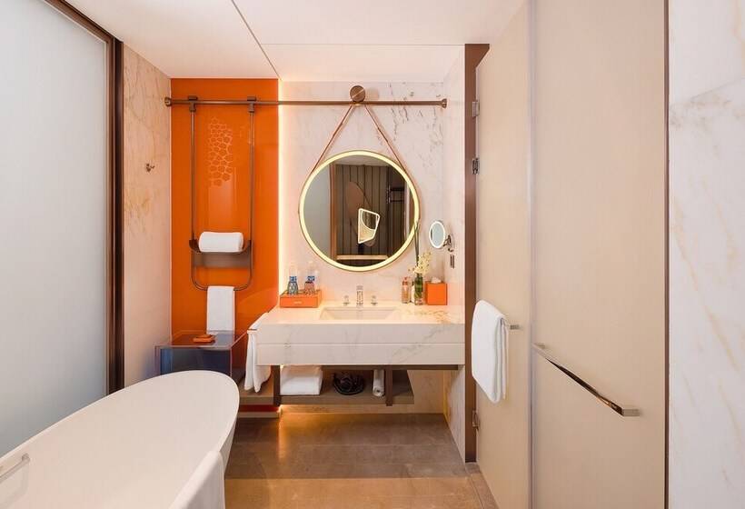 Номер Премиум, Crowne Plaza Qingdao Jinshui, An Ihg