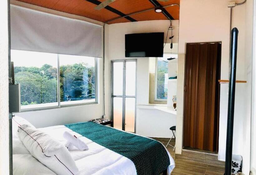 테라스 스위트, Hostal Bon Hábitat