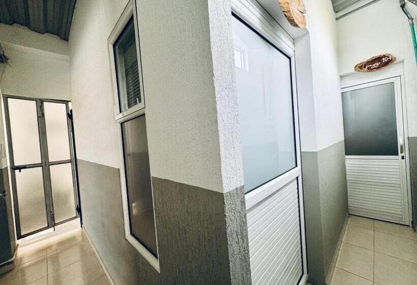 기본룸, Hostal Bon Hábitat