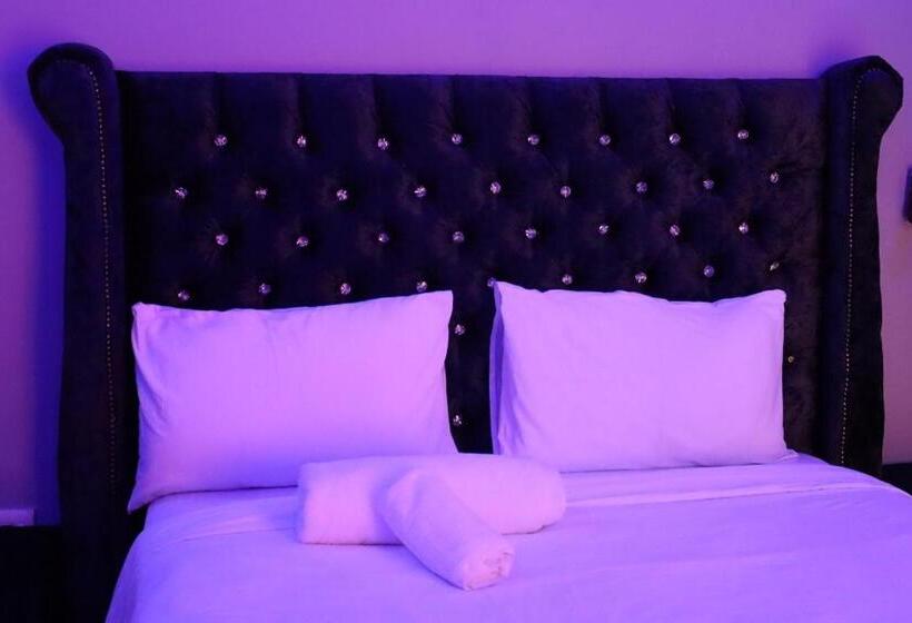 Номер Стандарт Вид на Бассейн, Princess Lodge