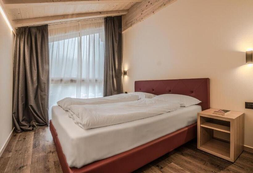 3 Bedroom Apartment, Chalet Alpenrose