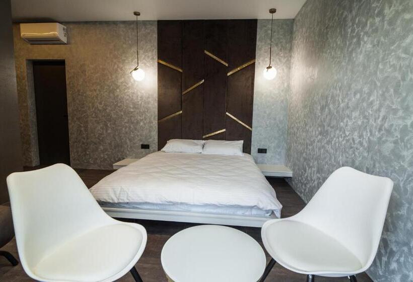 디럭스 룸, Sofa Boutique Hotel & Spa