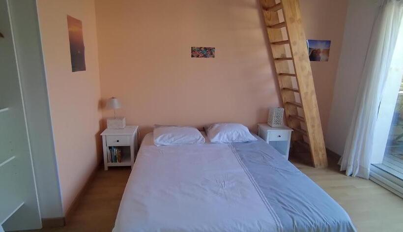 Номер Стандарт, Belle Chambre Sur Terrasse à 3 Min De La Gare