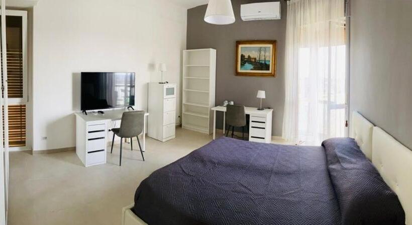 اتاق لوکس با بالکن, Panorama Lecce
