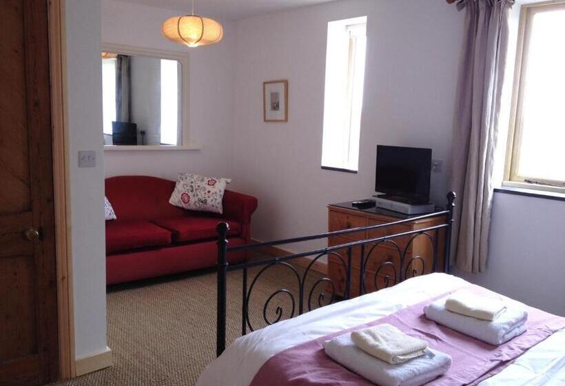 Номер Стандарт, Three Chimneys Farm Accommodation