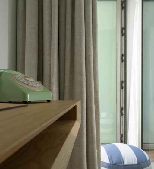スタンダードインサイドビュールーム, Hôtel De La Plage