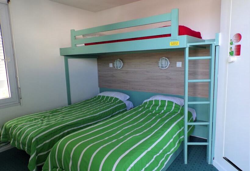 اتاق استاندارد سه نفره, Stay Inn Poitiers