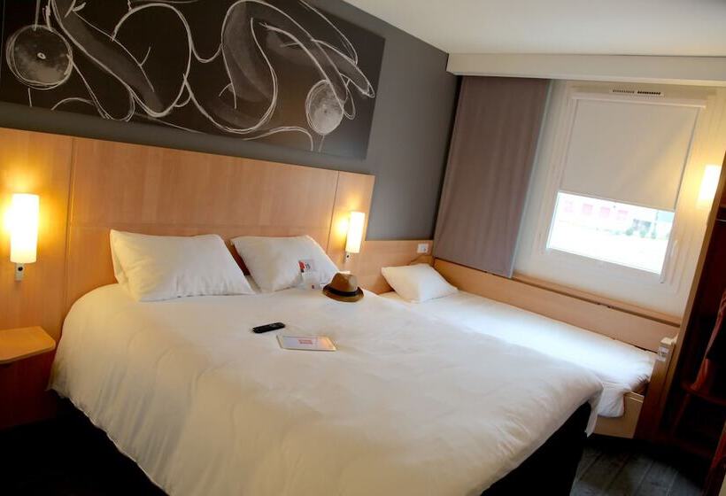 Номер Стандарт, Ibis Les Herbiers