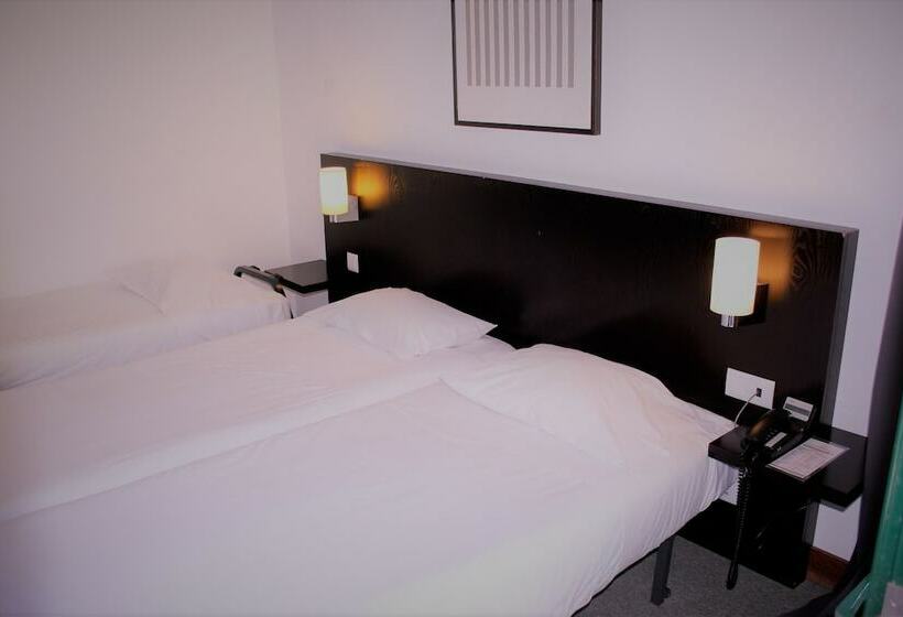 스탠다드 트리플 룸, Flag Hotel Santarém