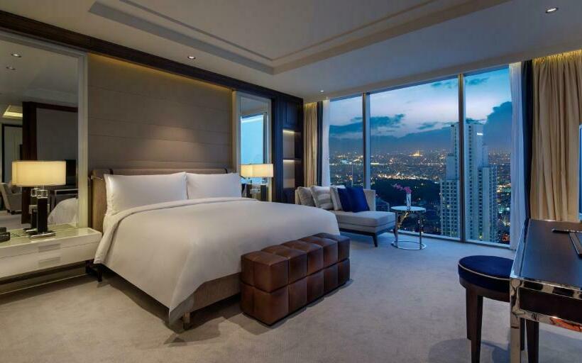 キングサイズベッドのエクゼクティブルーム, Hilton Istanbul Bomonti Hotel & Conference Center
