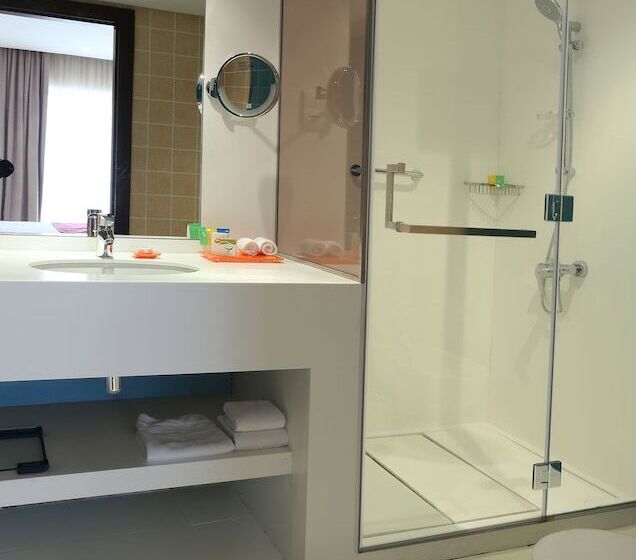 آپارتمان 1 خوابه با چشم‌انداز جانبی دریا, Ramada Hotel, Suites And Apartments By Wyndham Dubai Jbr
