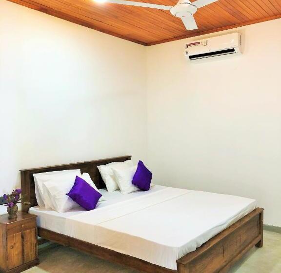 Номер Deluxe с Балконом, Sunflower Beach Resort
