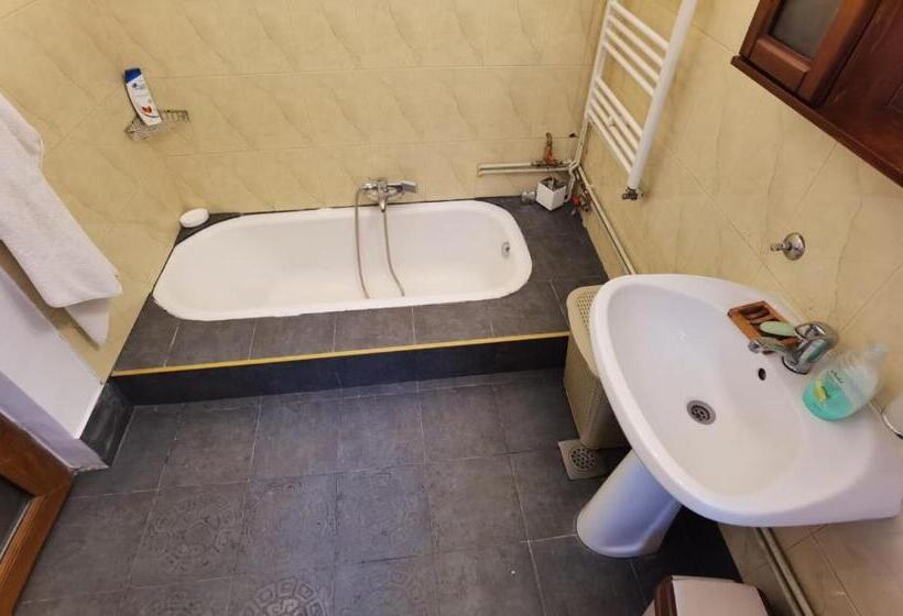 خانه 1 خوابه, Vila Zia
