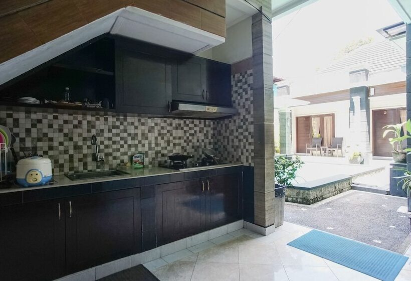 اتاق لوکس, Denays Guest House Jimbaran