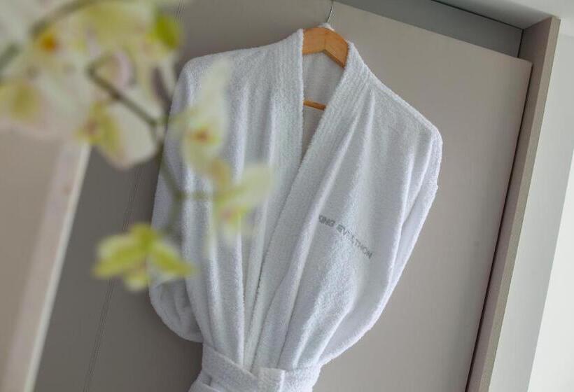 景色の見えるスーペリアルーム, King Evelthon Beach Hotel & Resort