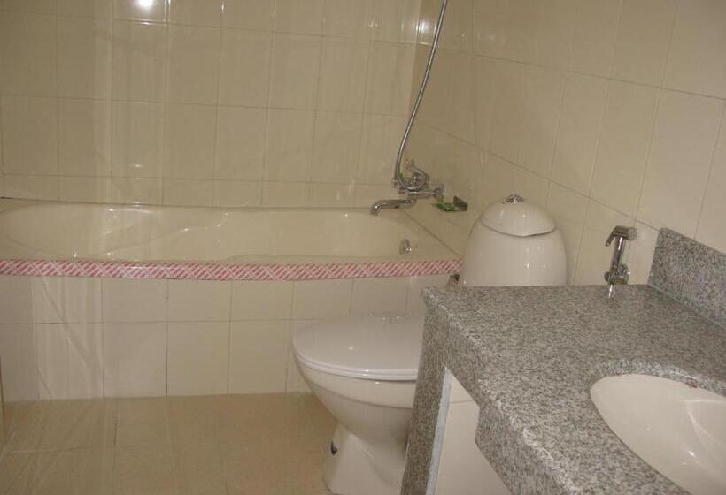 Deluxe Triple Room, Asia