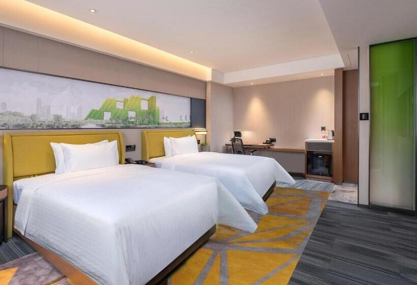 Номер Deluxe, Hampton By Hilton Qinhuangdao Jinmeng Bay