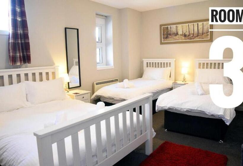 Семейный Номер, Rooms On The High Street