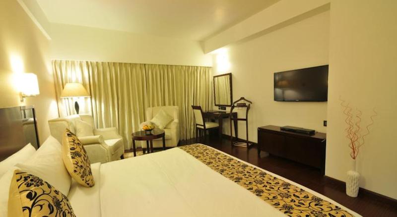 俱乐部房间, The Fern Residency  Rajkot